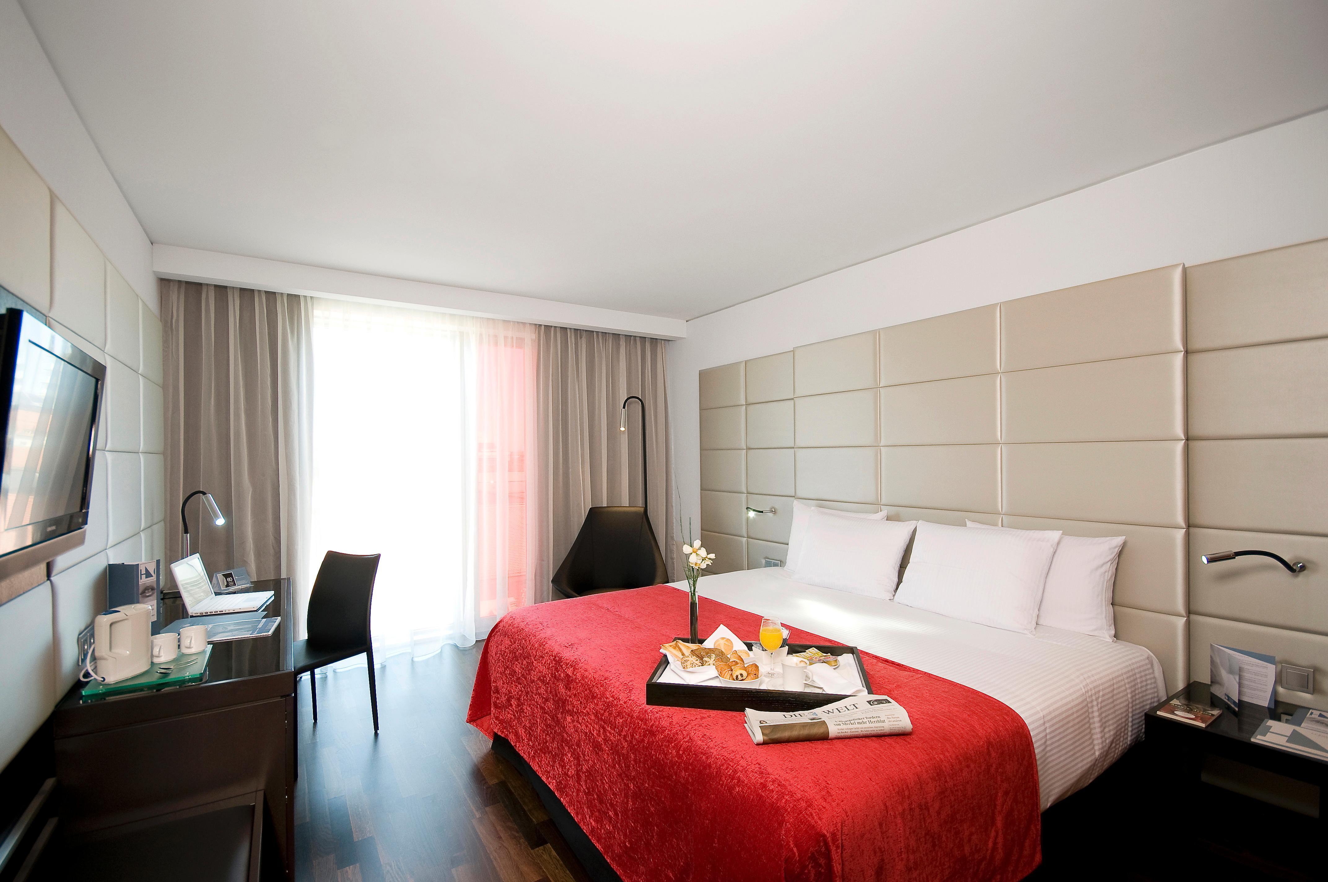 Hotel Eurostars Grand 4*