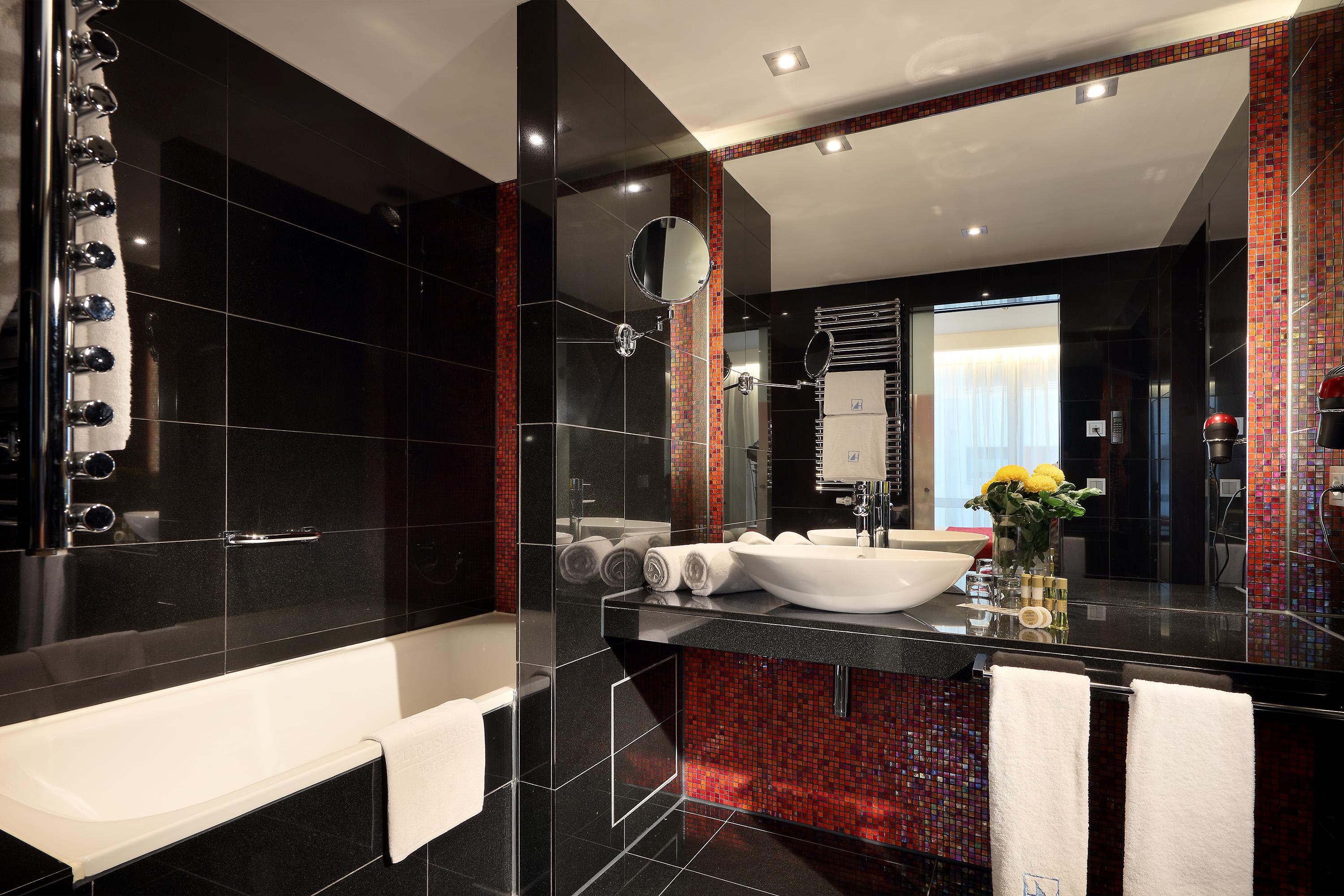 Eurostars Grand Hotel 4*